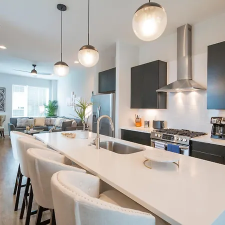 Luxury Townhome Skyline Views Mins To Dt Nashville Extérieur photo